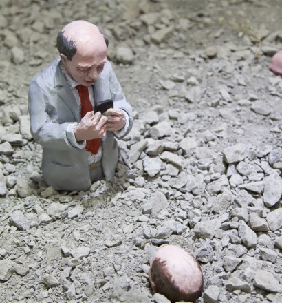 Isaac Cordal - Urban Inertia