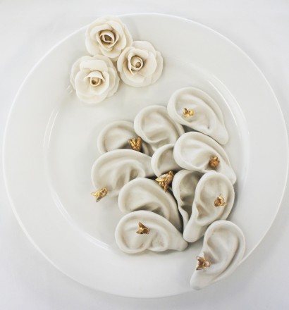 MelisBuyruk - Menschliches allzumenschliches, porcelain, 2015