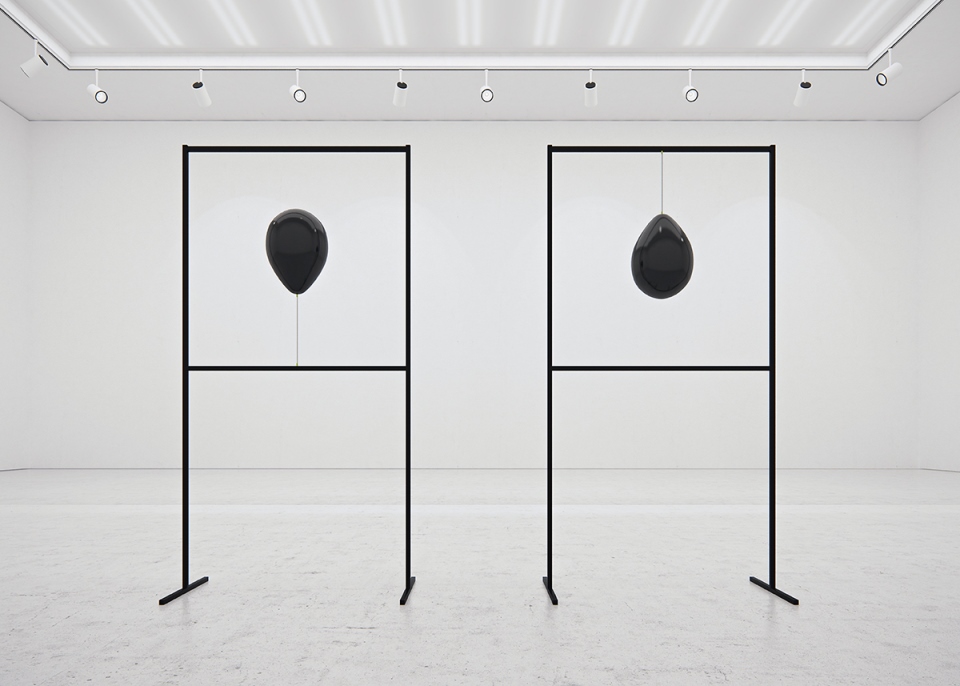 Tadao Cern - Black Balloons